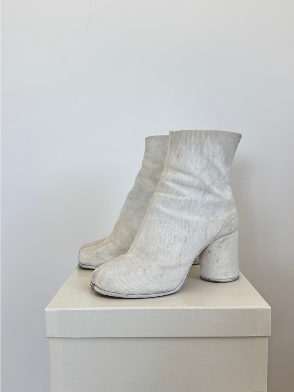 Maison Martin Margiela Tabi White Painted Canvas Boots / Size 38 / 7.5